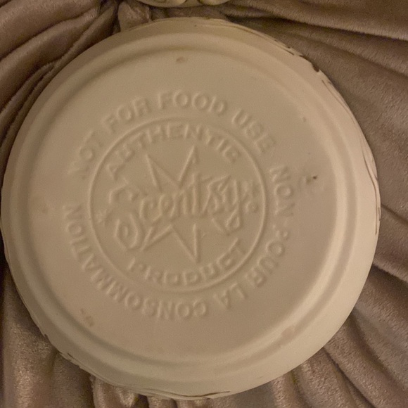 Scentsy Heavenly Angels Ivory & Gold Full Size Wax Warmer -new & Scentsy Samples - Picture 6 of 7